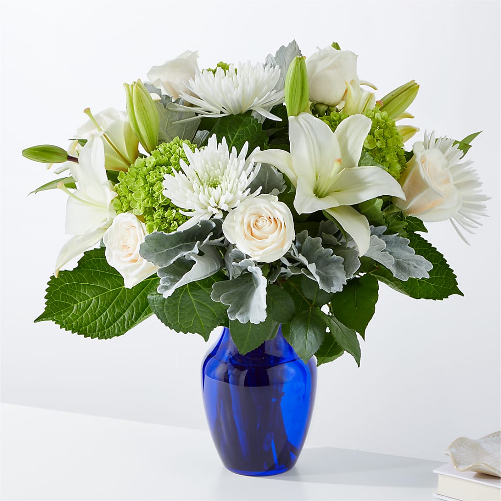 Snowy Dreams Bouquet – Flowers By Marianne, Salisbury MA